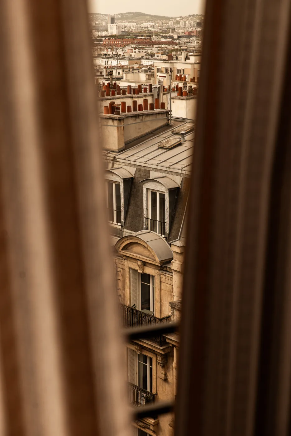 Vue toits de Paris depuis les chambres - hôtel Bohem Sacré-Cœur
